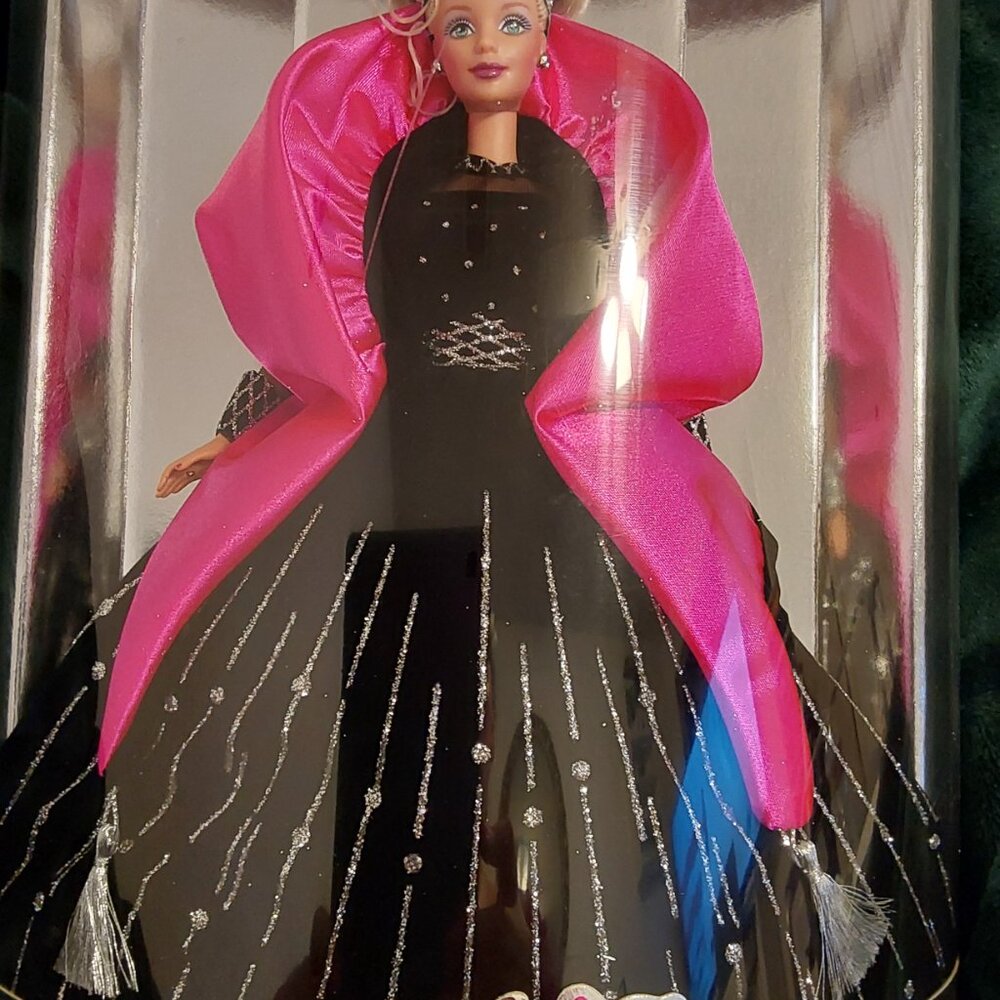 1998 HAPPY HOLIDAYS BARBIE , NRFBOX GORGEOUS & RARE - Picture 16 of 16